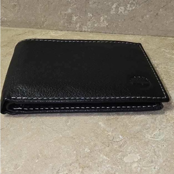 Timberland Men’s Black Leather Bi-Fold Wallet - Picture 6 of 10